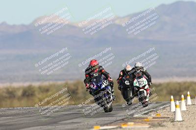 media/Dec-07-2025-CVMA (Sun) [[3e7d2de5dc]]/Race 8-Middleweight Shootout/